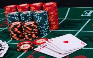 Những Điều Thú Vị Khi Chơi Poker 8xbet
